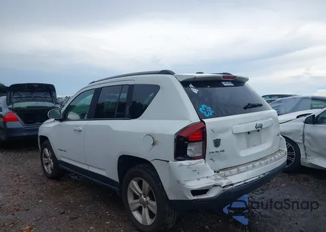 2016 Jeep Compass Latitude из США, поврежденный, VIN 1C4NJDEB9GD745076